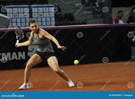 Tennis Player Simona Halep Training Before A Match Editorial Image Image Of Paribas