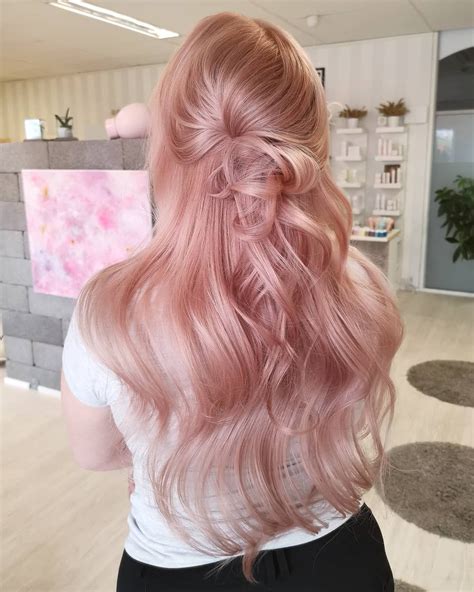 Rose Gold Hair Color Ideas Dark Light Shades Highlights Styles Light Pink Hair