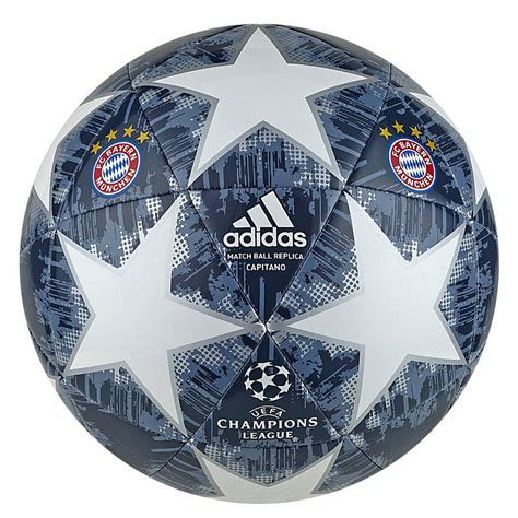 Adidas Bayern Finale 18 Capitano Soccer Ball