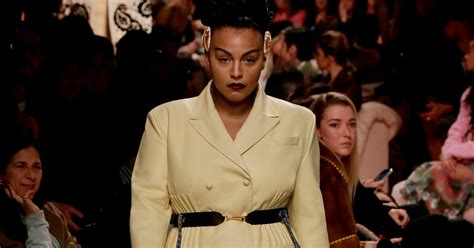 Fendi Casts Plus Size Runway Models For The First Time Ever