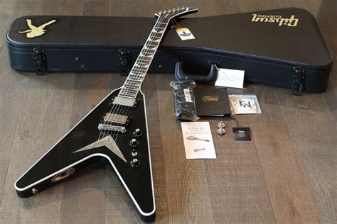 Unplayed 2022 Gibson Custom Dave Mustaine Signature Flying V Exp Ebony Vos Coa Ohsc Lovies