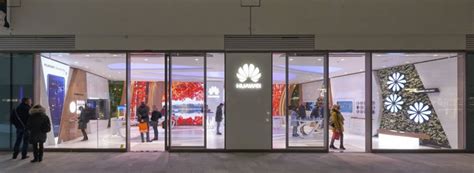 Daiso japan and diy store. Huawei Experience Store, a Milano il primo flagship store ...