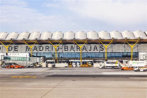 Aeroporto Barajas A Madrid Fotografia Stock Editoriale Immagine Di