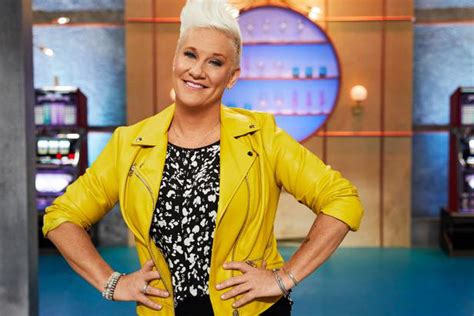 New Food Network Show ‘vegas Chef Prizefight Features Anne Burrell