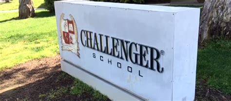 Challenger School有家長促學校停課後 子女被開除學籍（視頻） Ktsf Channel 26 San