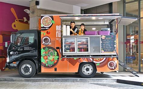 In the name of allah, the most gracious, the most merciful. Korang Kaki Makan? Jom Serbu 'Food Truck' Terbesar Di ...