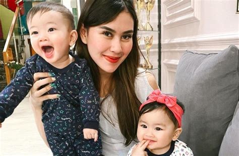 Sudah Punya 2 Anak Body Ramping Syahnaz Sadiqah Kayak Masih Abg