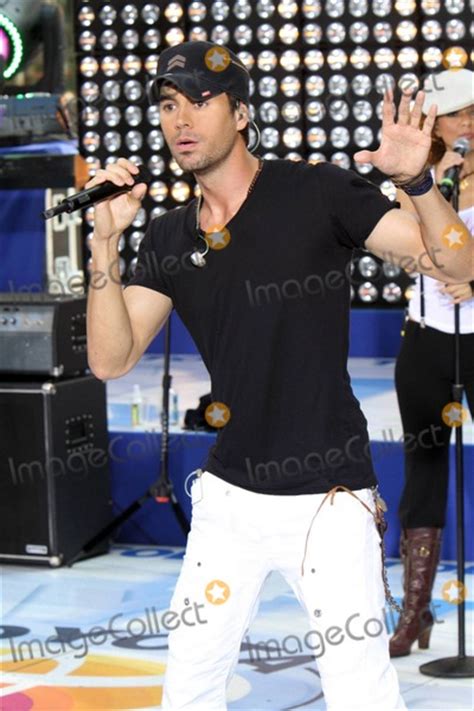 Photos And Pictures Latin Pop Superstar Enrique Iglesias Performs