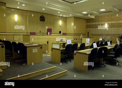 Kingston Crown Court Stock Photo Alamy