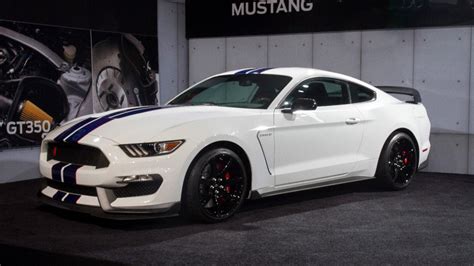 First 2016 Ford Mustang Shelby Gt350r Fetches 1 Million In Record