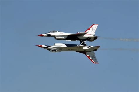 United States Air Force Thunderbirds Full Hd Wallpaper And Casa