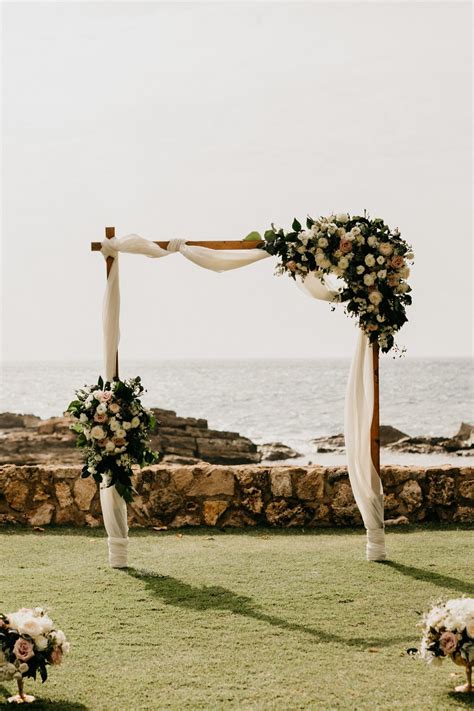 Simple Wedding Arch White Wedding Arch Simple Weddings Elegant