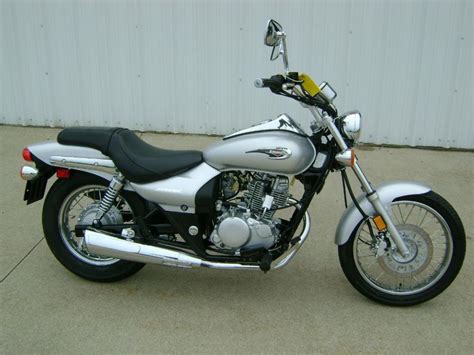 This makes it an excellent choice for new riders or anyone. Buy 2007 Kawasaki Eliminator 125 Standard on 2040motos