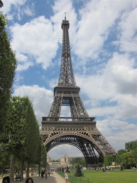 Fileeiffel Tower In Paris France Wikipedia