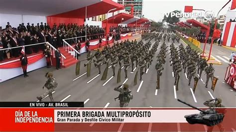 Ejército Del Perú Muestra Paso Marcial Durante Gran Parada Militar