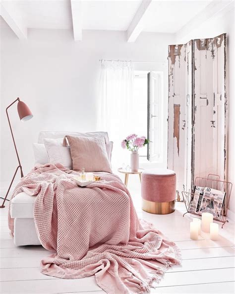7 Dreamy Pink Bedrooms Ideas To Create Your Private Cosy Retreat