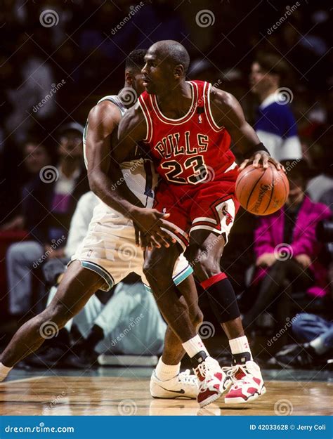 Michael Jordan Chicago Bulls Editorial Stock Photo Image Of Dribble