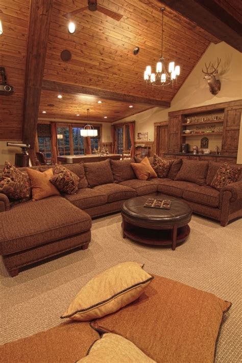 Flooring in a traditional country style living room is often oak flooring or pine, and add a large area rug to create a center for the furniture and bring the room together. 5 Fabulous Ideas For Country Farmhouse Decor Theme