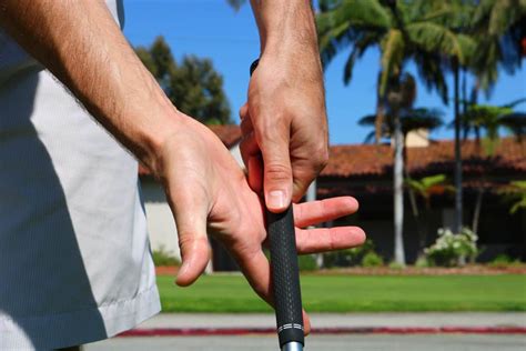 Proper Golf Grip 8 Simple Steps To A Much Better Grip