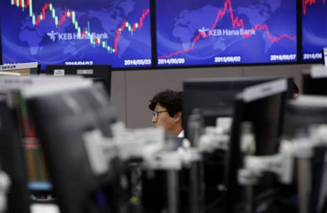 Asian Shares Mixed As China Stocks Retreat Wsj