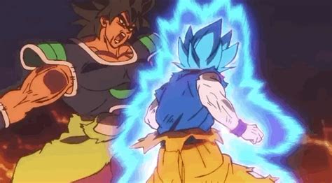 Dragon ball super broly is the twentieth movie in the dragon ball franchise and the first to carry the dragon ball super branding, as well as the third dragon ball film personally supervised by creator toriyama akira, following battle of gods (2013) and resurrection 'f' (2015). Broly Vs Goku SSGSS | Anime dragon ball super, Dragon ball ...