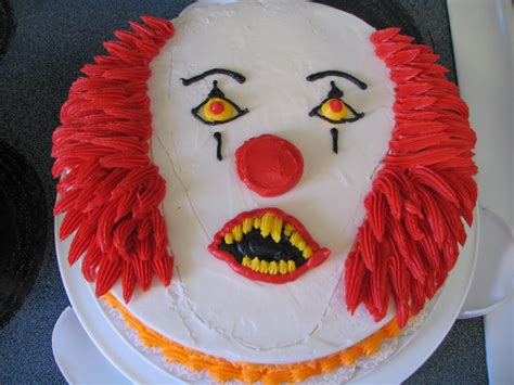 Piped Dreams Pennywise The Clown Scary Version Scary Cakes Halloween Cakes Clown Cake