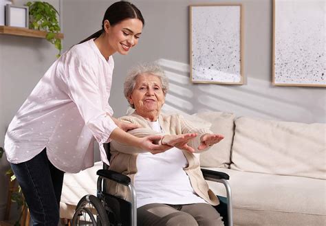 6 Benefits Of Physical Therapy For Seniors Caring Healthcare