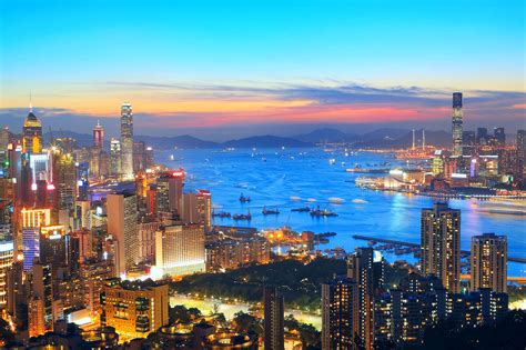 Hsbc , bank of china in hong kong, standard chartered, сингапурский dbs , citibank, hang seng bank (входит в hsbc ). 3 MUST SEE ATTRACTIONS IN HONG KONG | Experfly Luxury Holidays