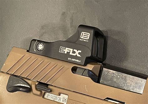 Shot Show Eotech Now Making An Actual Red Dot Sight The New Eflx