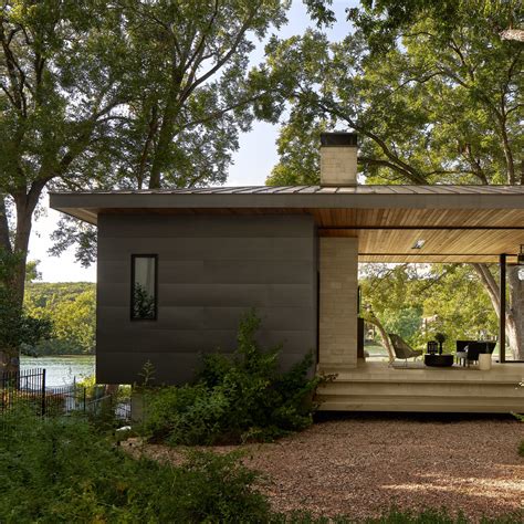Larue Architects Incorporates Breezeway Into Revamped Cabin On Texas