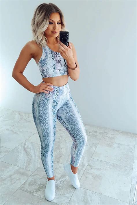Women Sports Yoga Set Female Tracksuit Sports Gym Fitness Suits Crop