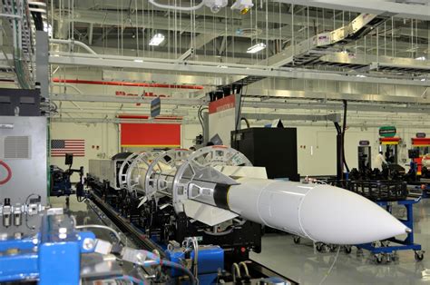 Why Raytheon Dumped A Decades Old Way To Make Missiles Cnet