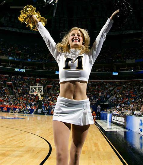 Drakesdrumuk Insight Bowl Cheerleader Preview Missouri V Iowa