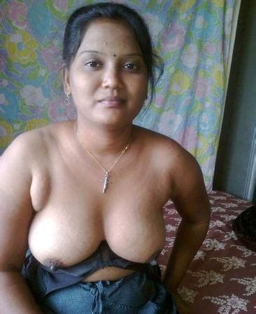 Indian House Wife Showing Her Tits And Shaved Pussy Pics Xhamster