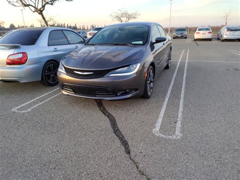 Issues with 8.4 inch screen | Chrysler 200 Forum