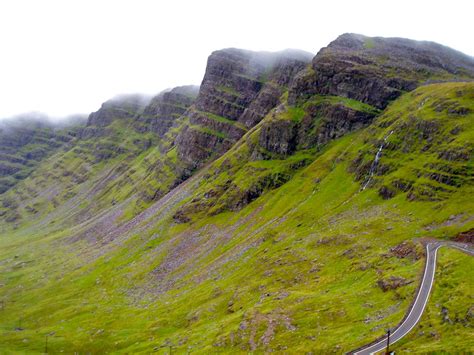 In the highlands, which cover most of scotland, the population is very thin. Schottland - Highlands Foto & Bild | landschaft, berge ...