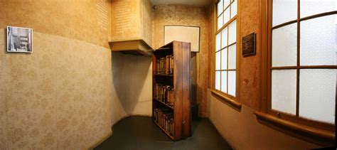Awesome secret doors and hidden rooms ingenious furniture ! The Top 5 Secret Doors in History | Murphy Door