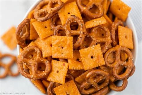 Easy Spicy Cheez It Snack Mix Recipe Eating On A Dime