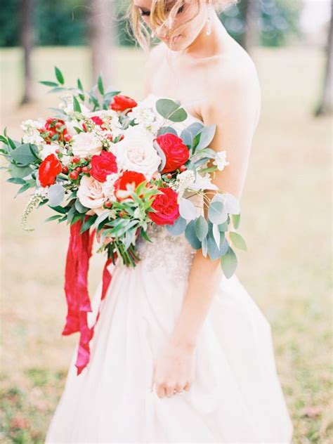 37 Red Touches For Your Valentines Day Wedding Weddingomania