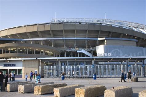 Gate D 01 Newly Renovated Kauffman Stadium Outside Gate D Flickr