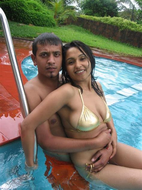 Indian Bhabhi Leaked Pics Desi Indian Bhabhi Having Sex