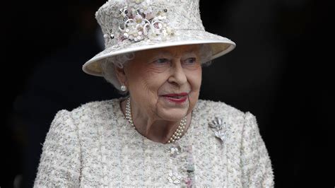 La Reine Elizabeth 92 Ans A Posté Sa Première Photo Sur Instagram
