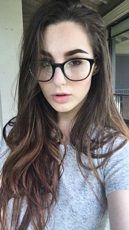 Beautiful Brunette Cute Girl With Glasses Girls With Glasses Nerdy Girl Outfits
