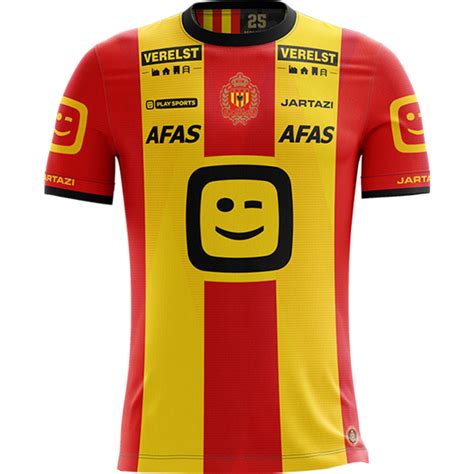 The latest tweets from @kvmechelen KV Mechelen stelt gloednieuwe shirts voor, ontworpen door ...