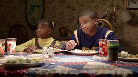 Watch Everybody Hates Chris Season 1 Episode 4 Everybody Hates Sausage Full Show On Paramount