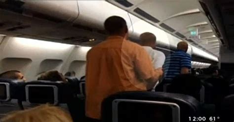Us Air Passenger Accused Of Groping Women Forces Plane To Turn Around Cbs News