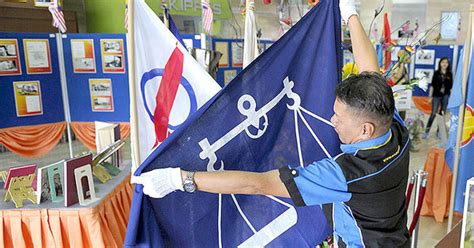 The voter turnout was pathetically low at election commission chief mohd hashim abdullah reportedly refused to reveal the exact turnout at. All You Need To Know About The 2016 Sarawak State Elections