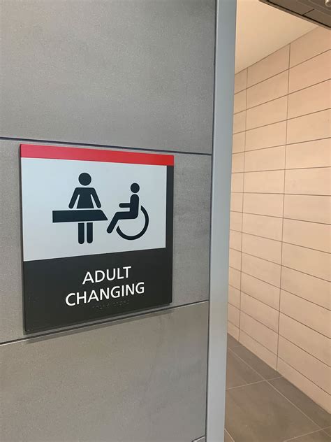 18 Airports In The Usa That Have Adult Changing Tables Wheelchair Travel