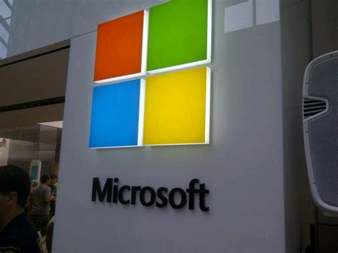 Microsoft Squares Off With New Logo Cnet