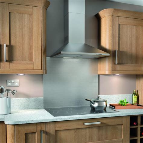How To Choose The Ideal Cooker Hood For Your Kitchen Uk